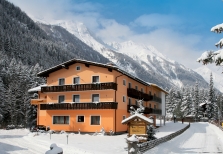 Hotel Hubertus  se skipasem
