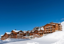 Residence White Pearl