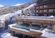 Hotel Alpen Village Resort